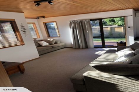 Photo of property in 38 Eruini Street, Waikanae Beach, Waikanae, 5036