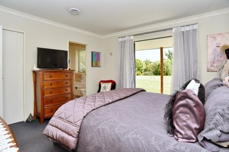 Photo of property in 10 Willowside Place, Amberley, 7410