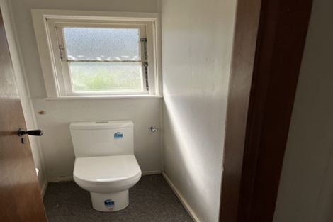 Photo of property in 24 Pukatea Street, Eastbourne, Lower Hutt, 5013