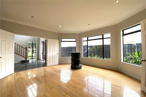 Photo of property in 439 Old Te Atatu Road, Te Atatu Peninsula, Auckland, 0610