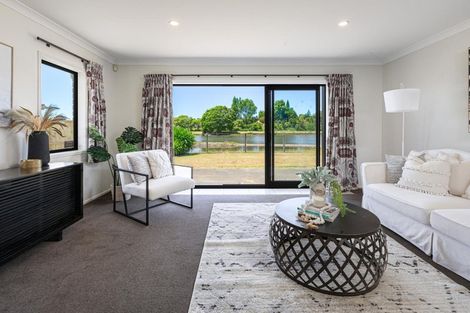 Photo of property in 17 Uretara Drive, Katikati, 3129