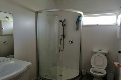 Photo of property in 8 Lewis Road, Pakuranga, Auckland, 2010