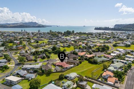 Photo of property in 8 Oribi Place, Whitianga, 3510