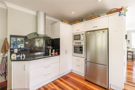 Photo of property in 48a Queens Grove, Hutt Central, Lower Hutt, 5010