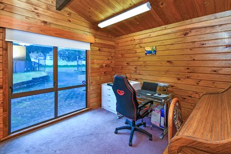 Photo of property in 137 Everglade Drive, Totara Heights, Auckland, 2105