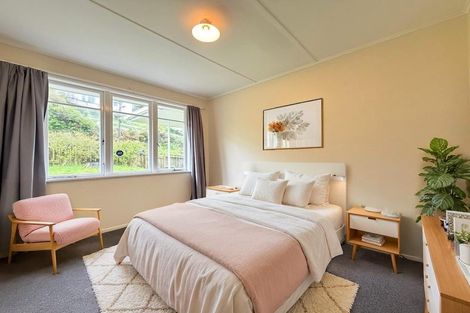 Photo of property in 94 Miramar North Road, Miramar, Wellington, 6022