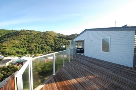 Photo of property in 4/6 Robertson Street, Owhiro Bay, Wellington, 6023