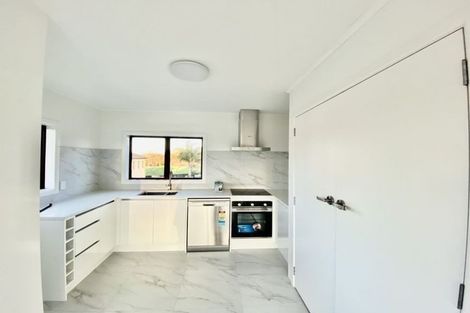 Photo of property in 98 Kimpton Road, Papatoetoe, Auckland, 2025
