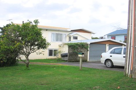 Photo of property in 35 Roland Road, Greenhithe, Auckland, 0632