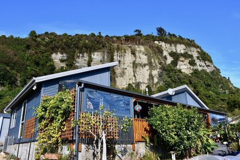 Photo of property in 28 Nikau Heights, Little Wanganui, Karamea, 7893