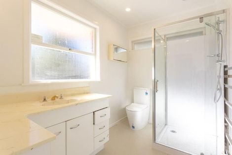 Photo of property in 2 Saratoga Avenue, Herne Bay, Auckland, 1011