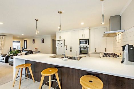 Photo of property in 3 Rohea Place, Opaheke, Papakura, 2113