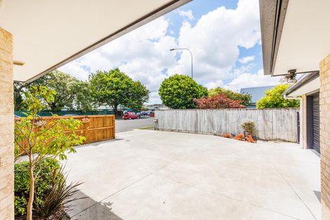 Photo of property in 28 Heretaunga Street, Palmerston North, 4414