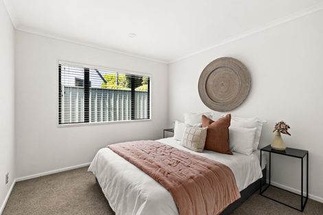 Photo of property in 17 Washington Place, Havelock North, 4130