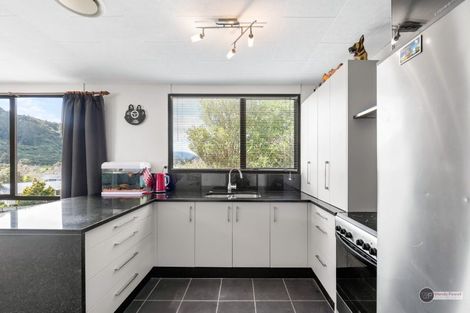 Photo of property in 5 Jasper Grove, Birchville, Upper Hutt, 5018