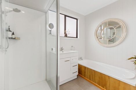 Photo of property in 32 Roto Street, Hurdon, New Plymouth, 4310