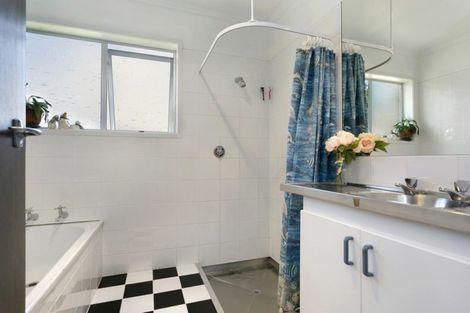 Photo of property in 2 Browning Street, Leamington, Cambridge, 3432