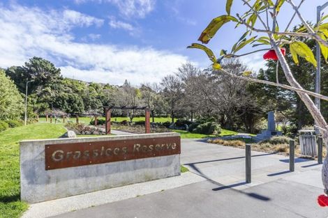 Photo of property in 108 Oxford Street, Tawa, Wellington, 5028