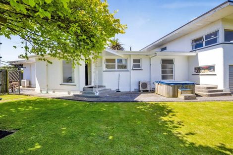 Photo of property in 161 South Road, Hawera, 4610