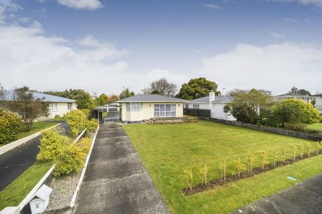 Photo of property in 8 Miles Place, Awapuni, Palmerston North, 4412