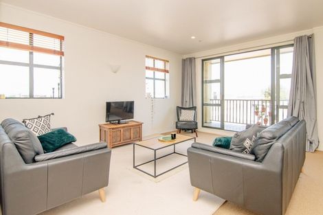 Photo of property in Maddison Apartments, 3/6e Queen Street, Palmerston North, 4410