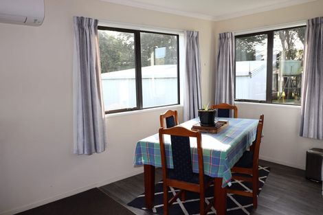 Photo of property in 17 High Street, Kakanui, Oamaru, 9495