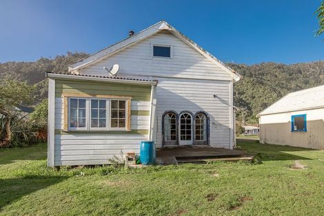 Photo of property in 71 Torea Street, Granity, 7823