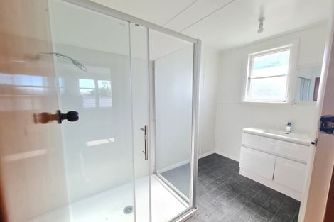 Photo of property in 27 Avro Crescent, Hornby, Christchurch, 8042