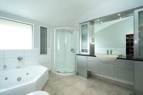 Photo of property in 194 Riddell Road, Glendowie, Auckland, 1071