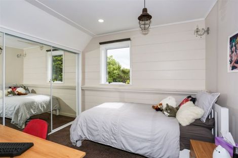 Photo of property in 53 Paparata Road, Bombay, 2675