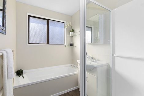 Photo of property in 17 Topaz Street, Birchville, Upper Hutt, 5018