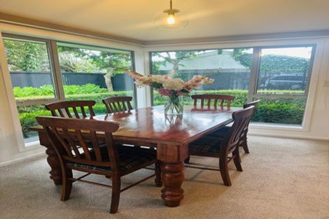 Photo of property in 1/195b Wairakei Road, Bryndwr, Christchurch, 8053