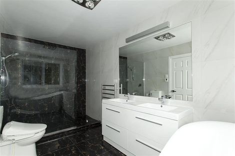 Photo of property in 220 Gills Road, Albany Heights, Auckland, 0632