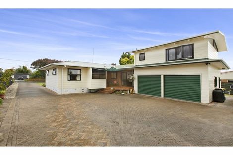 Photo of property in 30 Pulham Crescent, Queenwood, Hamilton, 3210