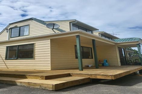 Photo of property in 1/6 Carlisle Road, Browns Bay, Auckland, 0630