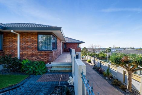 Photo of property in 97 Parklands Avenue, Bell Block, New Plymouth, 4312