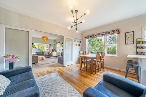 Photo of property in 29 Paekakariki Hill Road, Pauatahanui, Porirua, 5381