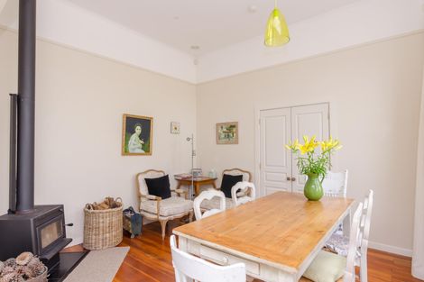 Photo of property in 2 Seddon Street, Carterton, 5713