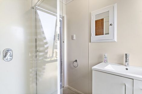 Photo of property in 6 South Featherston Road, South Featherston, Featherston, 5771