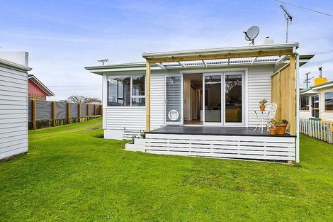 Photo of property in 2 Puriri Street, Hawera, 4610