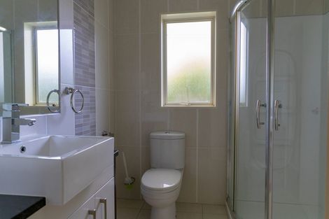 Photo of property in 1b Tranquility Rise, Mellons Bay, Auckland, 2014