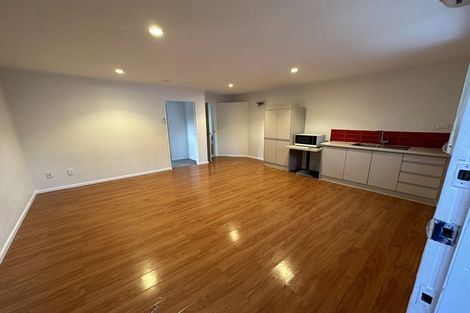 Photo of property in 31 Newington Road, Henderson, Auckland, 0612