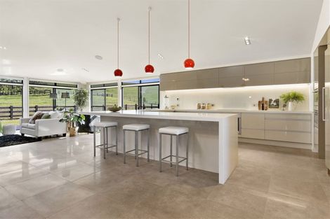 Photo of property in 53 Urquhart Road, Karaka, Papakura, 2580