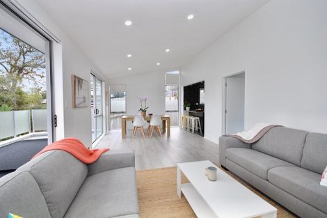 Photo of property in 21a Kia Ora Road, Beach Haven, Auckland, 0626