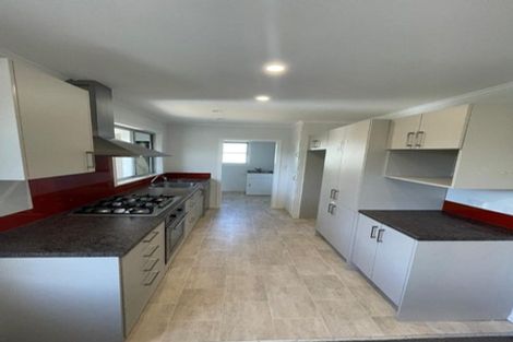 Photo of property in 8 Wyman Place, Pakuranga Heights, Auckland, 2010