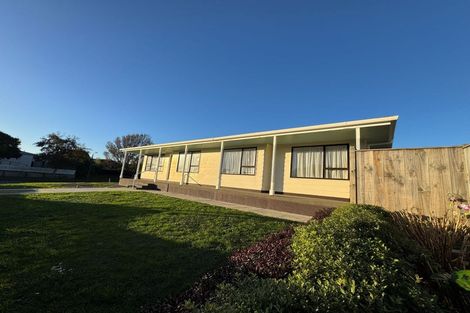 Photo of property in 15 Hillcrest Drive, Kelvin Grove, Palmerston North, 4414