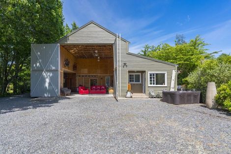 Photo of property in 208 Mapara Road, Acacia Bay, Taupo, 3385