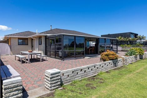 Photo of property in 18a Birdwood Avenue, Moturoa, New Plymouth, 4310