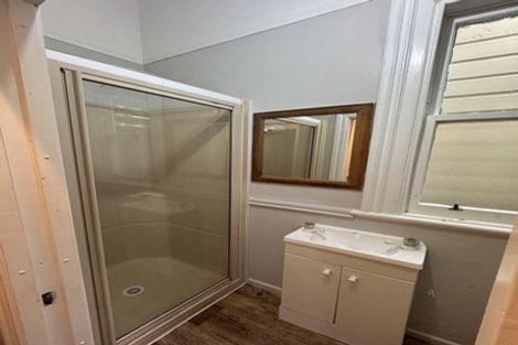 Photo of property in 2a Russell Terrace, Newtown, Wellington, 6021