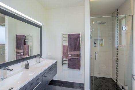 Photo of property in 22 Tunbridge Wells, Ohau, Levin, 5570